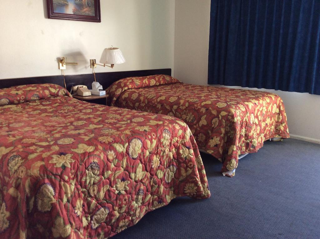 Economy Inn 토노파 객실 사진
